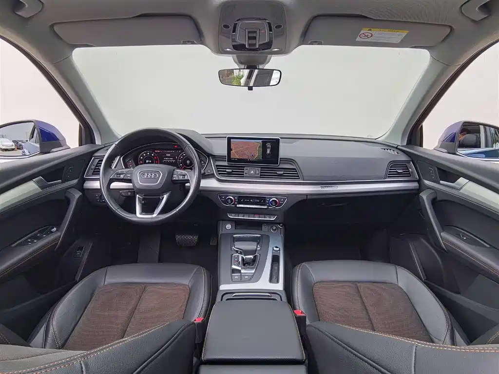 Audi Q5L 2018 40 TFSI Rongxiang Fashion Edition National V