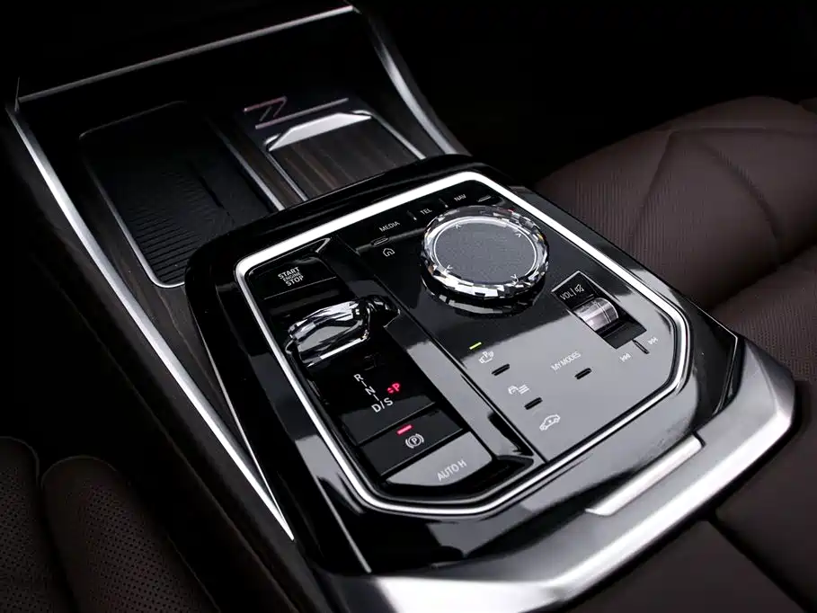 BMW 7 Series 2023 740Li Leading Edition M Sport Package