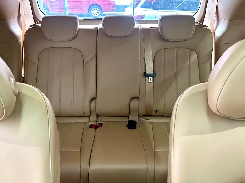 Dreamer 2025 PHEV All-Wheel Drive尊贵鲲鹏 Edition