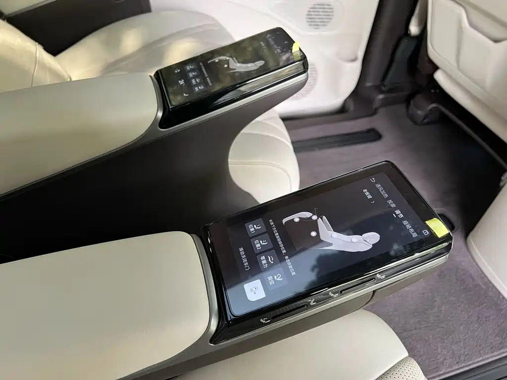Tengri D9 2025 Model DM-i Intelligent Driving Edition 1020 All-Wheel Drive Prestige Version