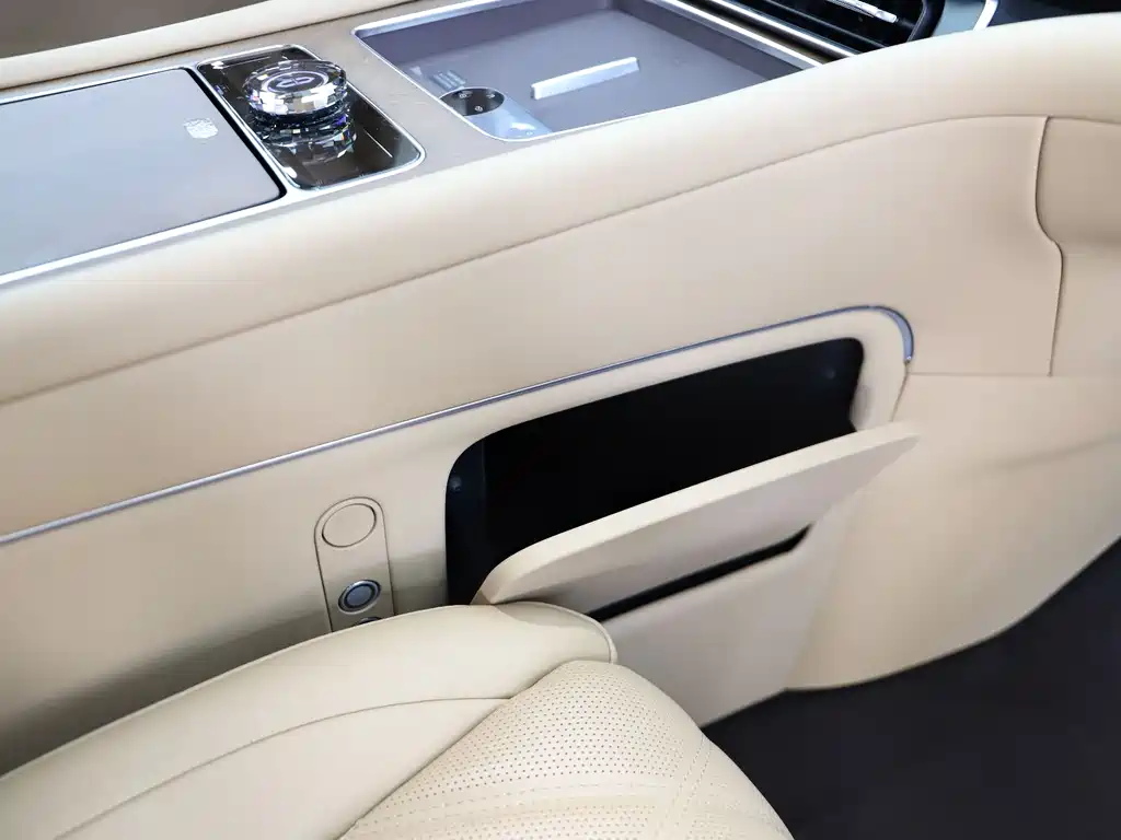 SUV M9 2025 Edition Range-Extended Ultra Version 52kWh 5-Seat (192-line LiDAR)