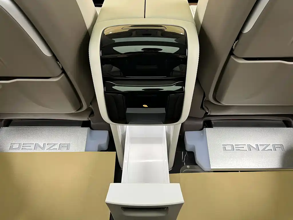 Tengri D9 2022 DM-i 970 All-Wheel Drive Flagship Model
