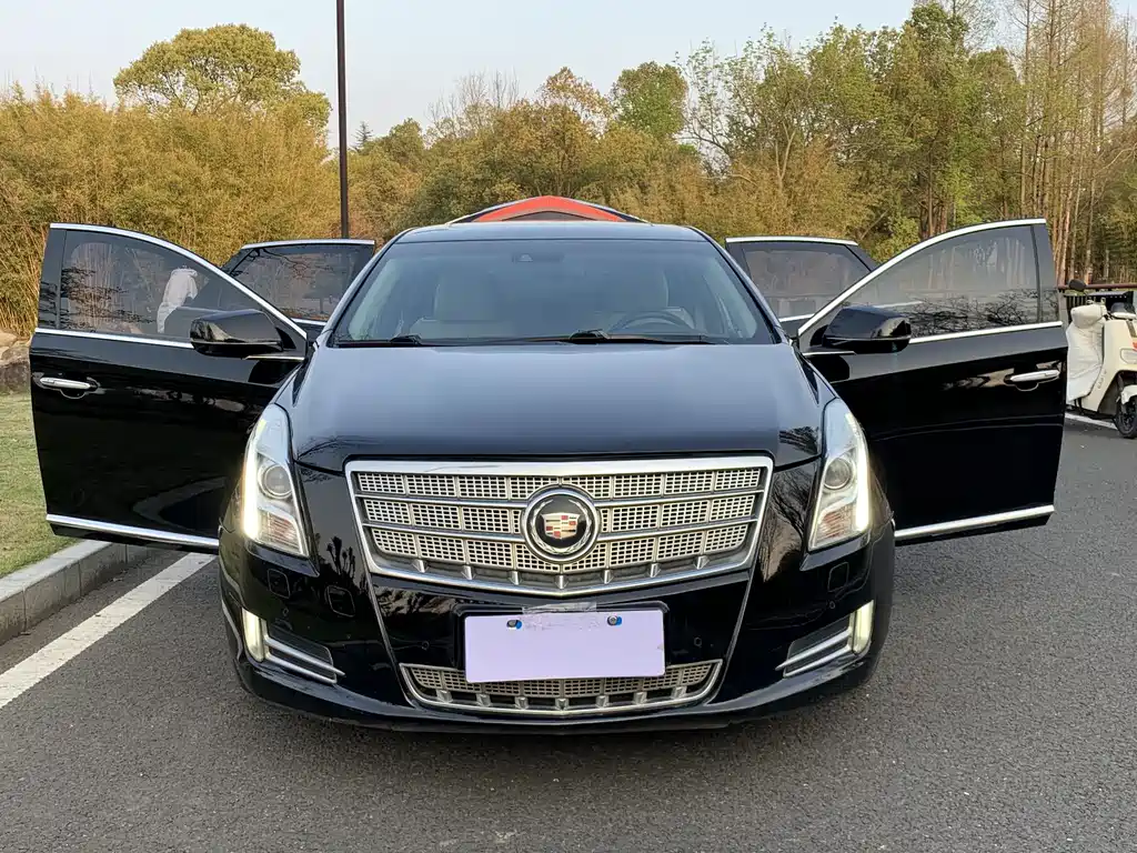 Cadillac XTS 2015 28T Platinum Edition