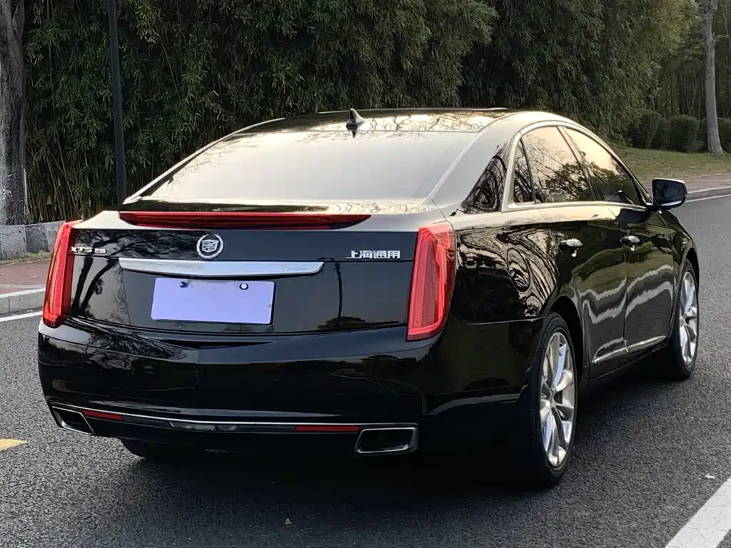 Cadillac XTS 2015 28T Platinum Edition