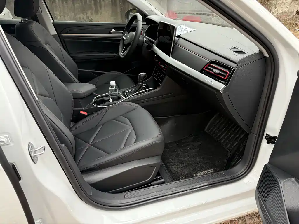 Lavida 2026 300TSI DSG Starlight Leading Edition