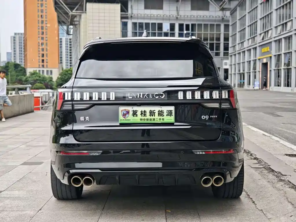 Lynk & Co 09 EM-P 2021 2.0T PHEV Ultra 6-seat