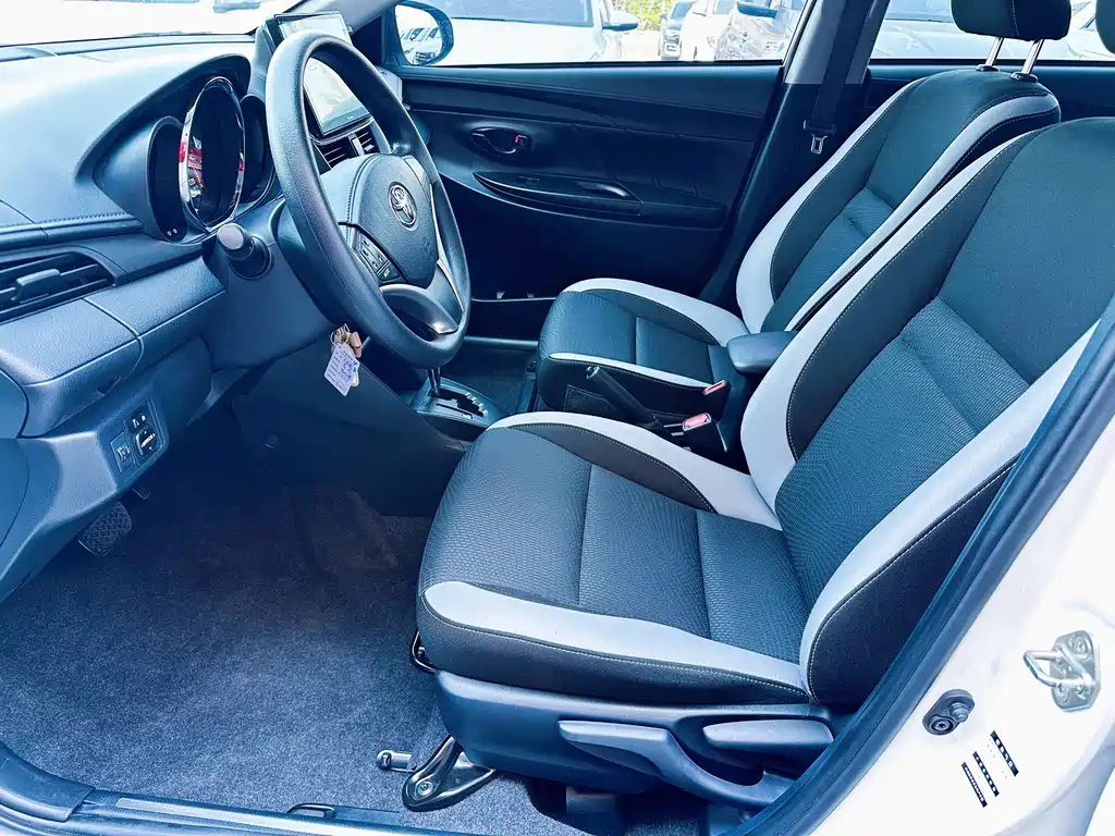 Yaris L 2022款 Yaris X 1.5L CVT Leading PLUS Edition