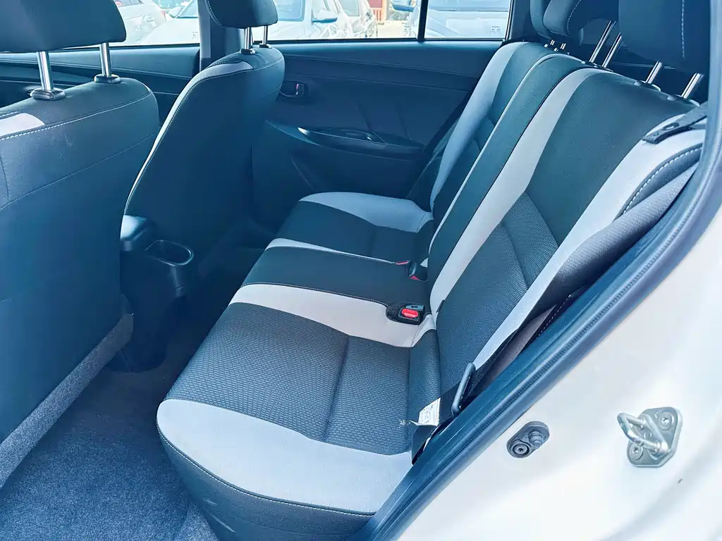 Yaris L 2022款 Yaris X 1.5L CVT Leading PLUS Edition