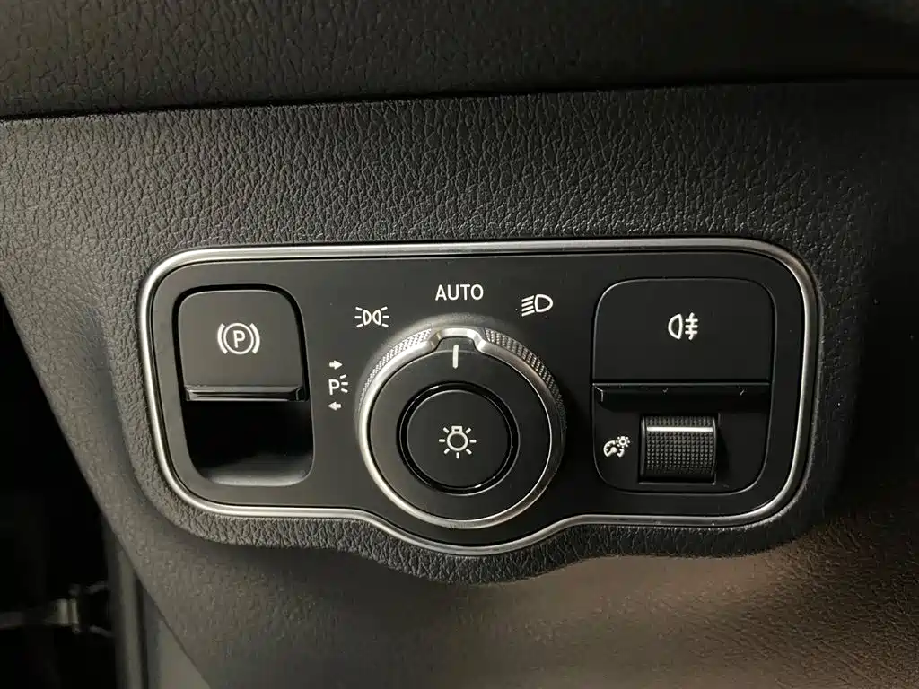 Mercedes-Benz GLB 2024 GLB 200 Sporty Edition