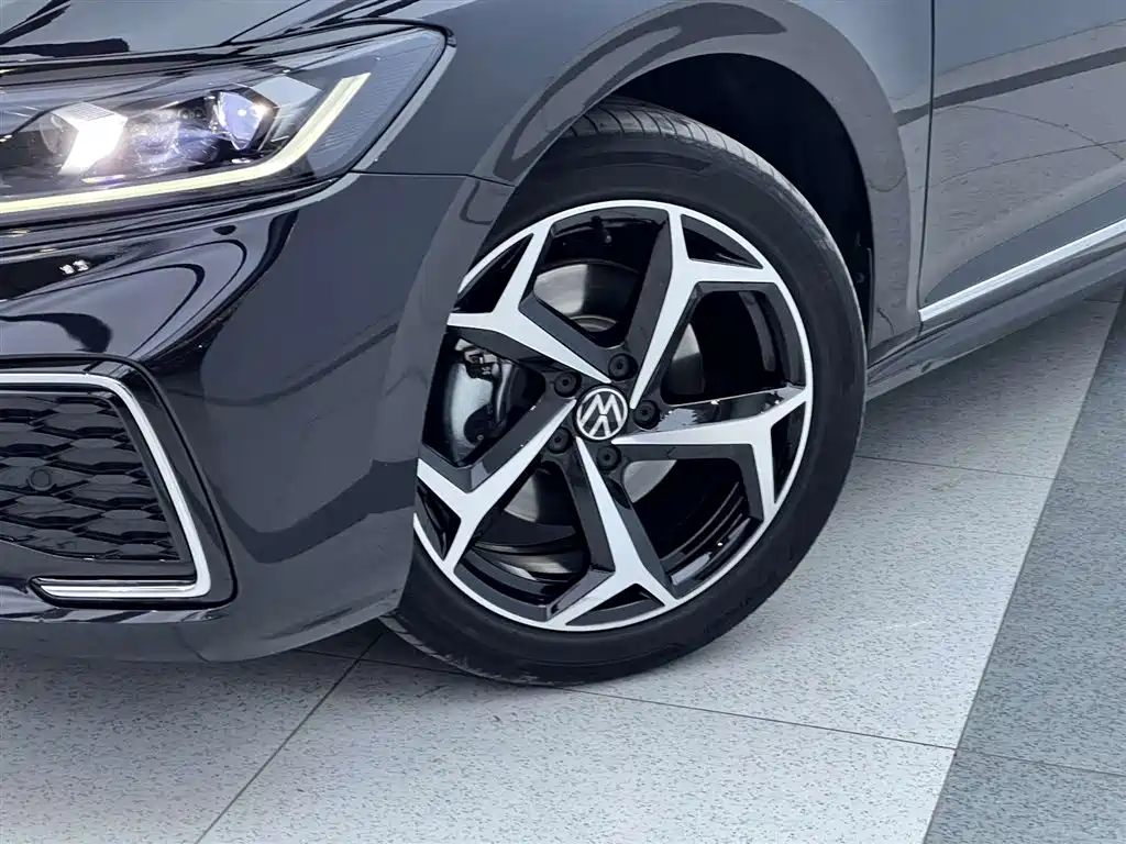 Passat 2026 Edition 380 TSI Longteng Edition