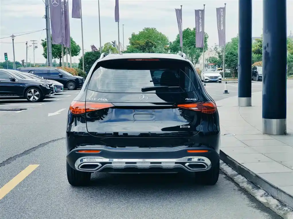 Mercedes-Benz GLC 2026 260 L 4MATIC Dynamic Edition
