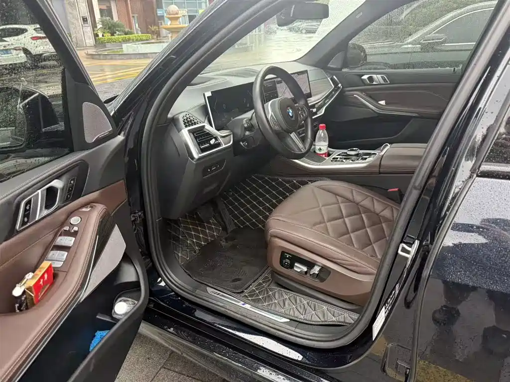 BMW X5 2023 xDrive 40Li M Sport Nightshade Package