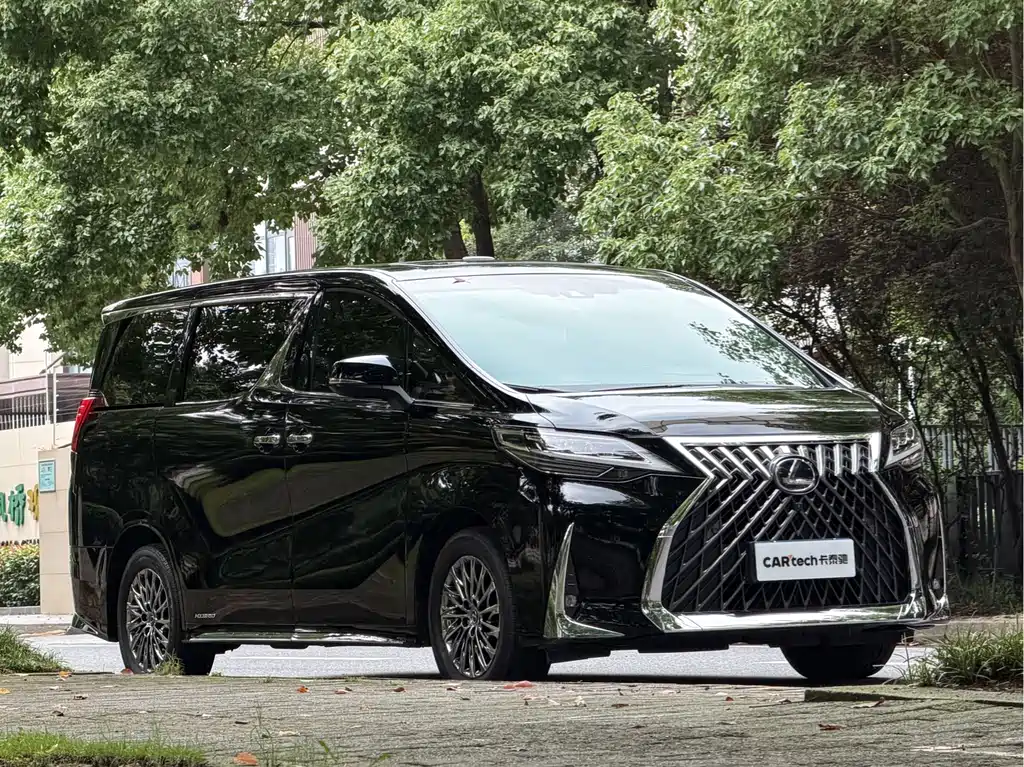 Lexus LM 2020 300h Four-Seater Imperial Edition
