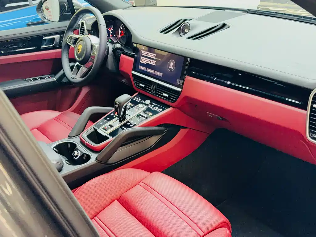 Cayenne 2022 Platinum Edition 3.0T