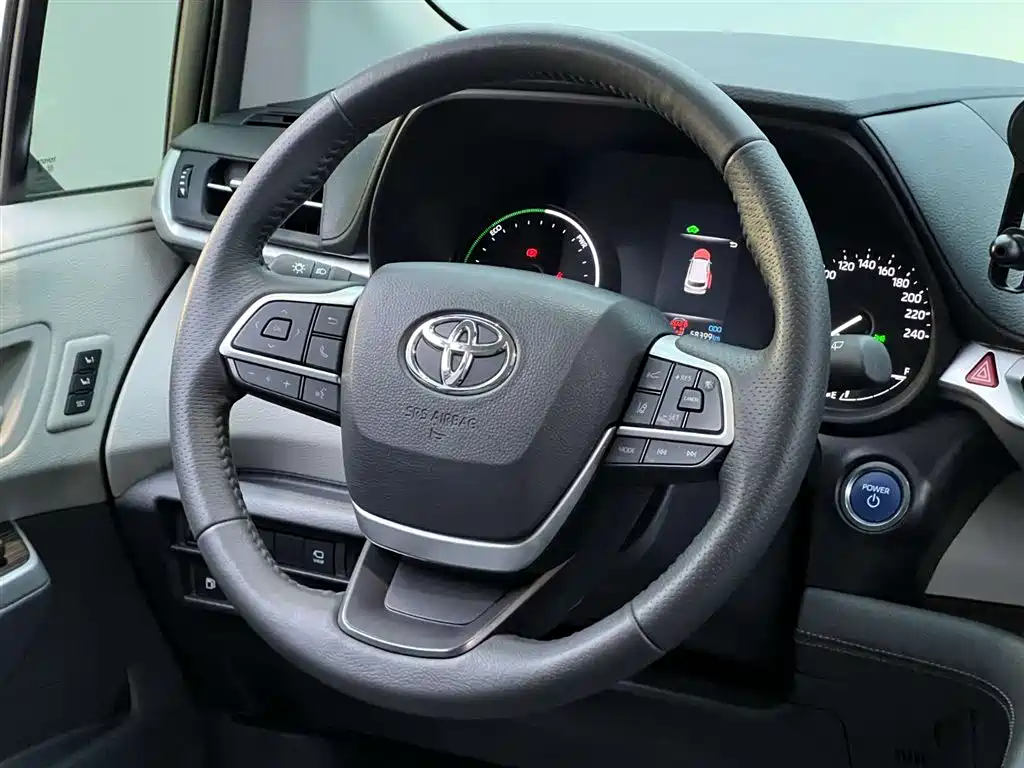 Gravita 2023 2.5L Hybrid Prestige PLUS Edition