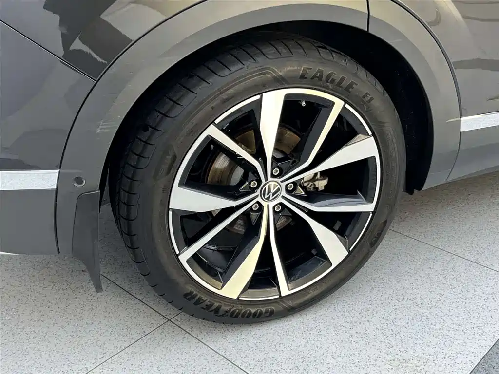 Lan Jin 2021 530TSI 4x4 Flagship Sheng Jin Pro