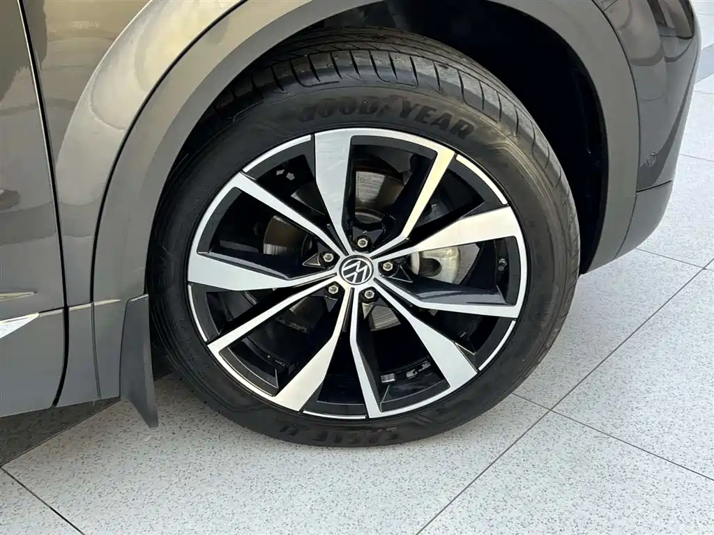 Lan Jin 2021 530TSI 4x4 Flagship Sheng Jin Pro