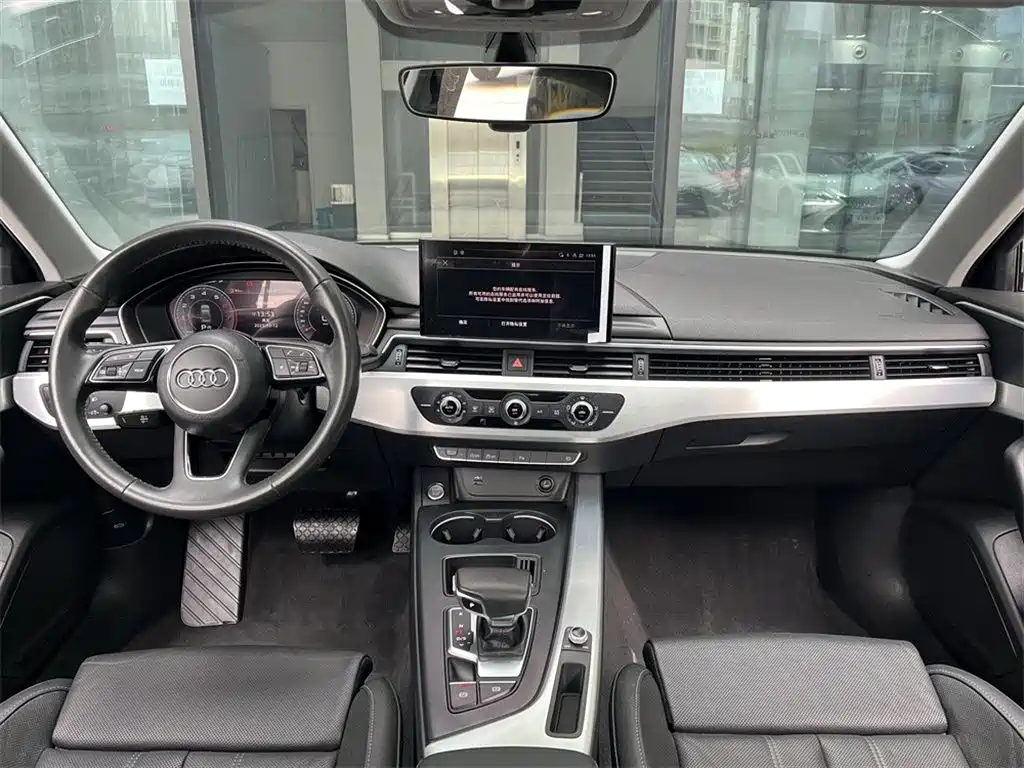 Audi A4L 2020 40 TFSI Fashion Dynamic Edition