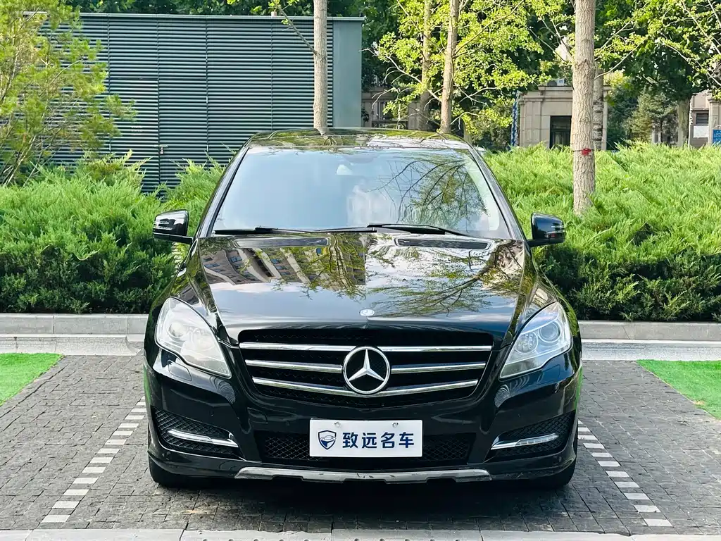 Mercedes-Benz R-Class 2017 R 320 4MATIC Business Edition Limited Edition