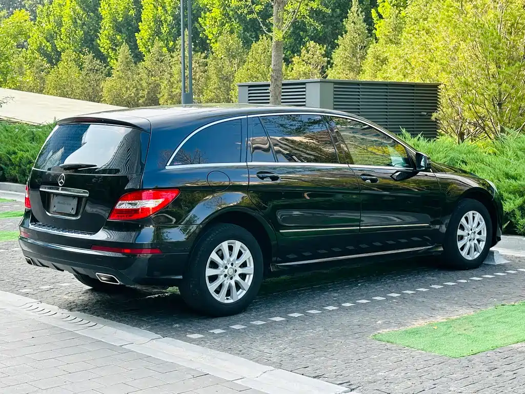 Mercedes-Benz R-Class 2017 R 320 4MATIC Business Edition Limited Edition