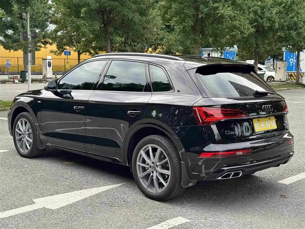 Audi Q5L 2023 40T Premium Dynamic Edition