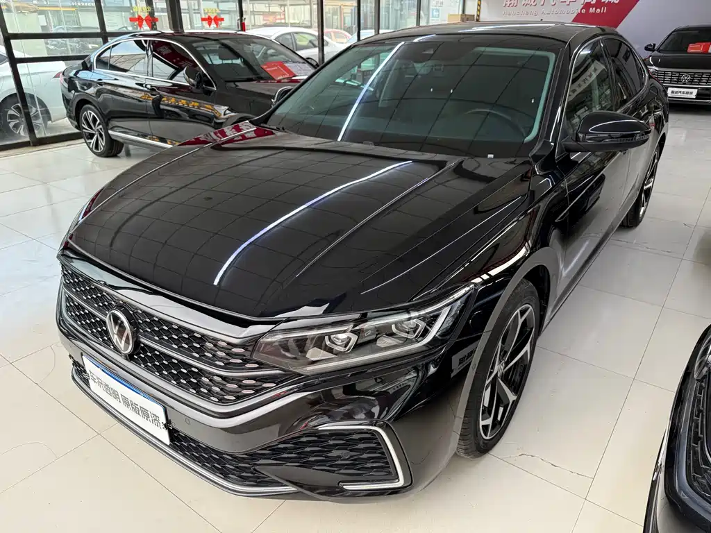 Passat 2023 330 TSI Starry Luxury Edition