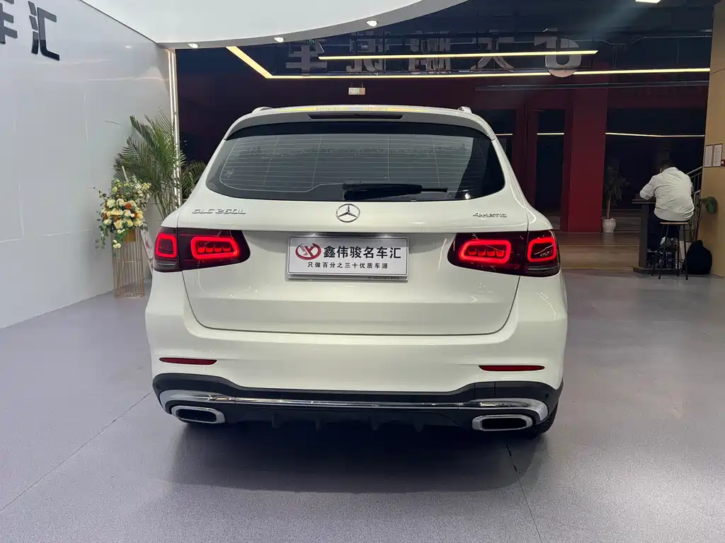 Mercedes-Benz GLC 2022 GLC 260 L 4MATIC Luxury Edition