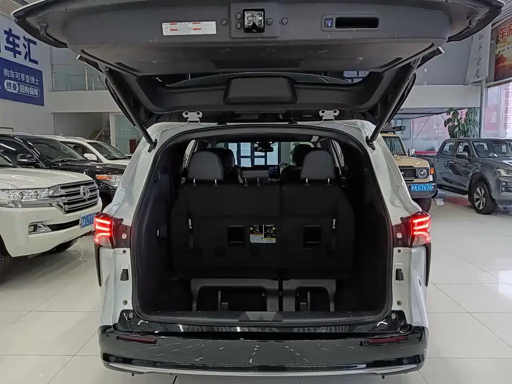 Sienna 2023 2.5L Hybrid Prestige Edition