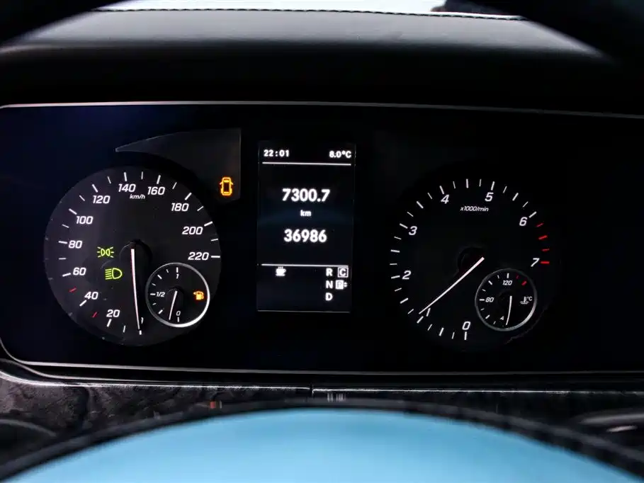 Volkswagen Viloran 2023 2.0T Business Edition 7-seater