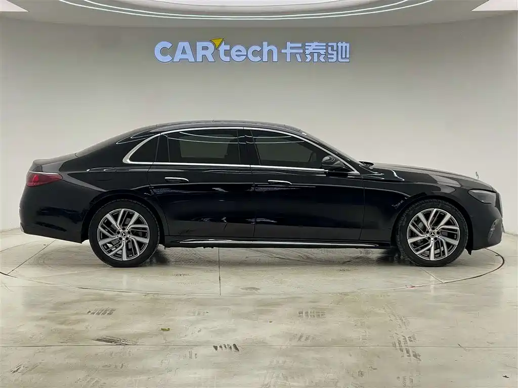 Mercedes-Benz E-Class 2024 E 300 L Fashion Edition