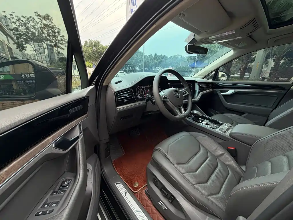 Touareg 2019 3.0 TSI Shifeng Edition National VI