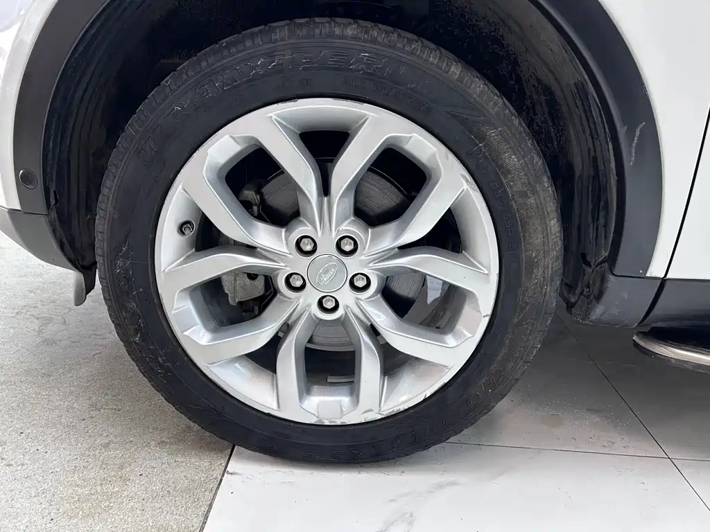 Discovery 2018 240PS HSE Edition