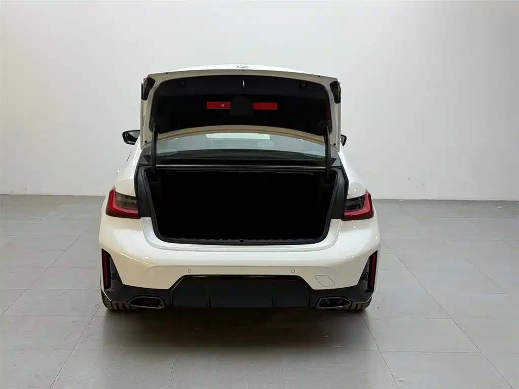 BMW 3 Series 2025 330i M Sport Nightshade Package