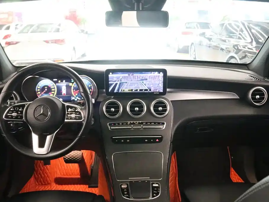Mercedes GLC Coupe 2020 GLC 300 4MATIC Coupe SUV