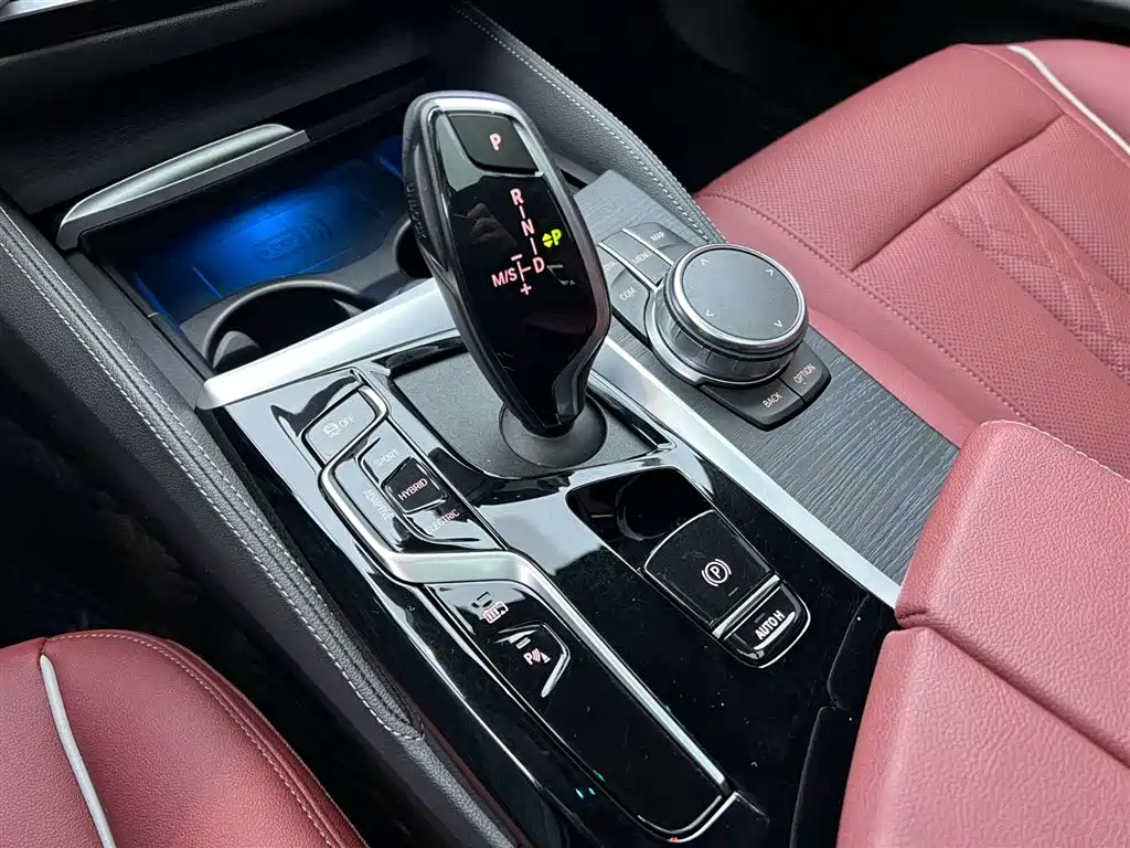 BMW 5 Series New Energy 2022 Model Refresh 535Le Pioneer Edition M Sport Package