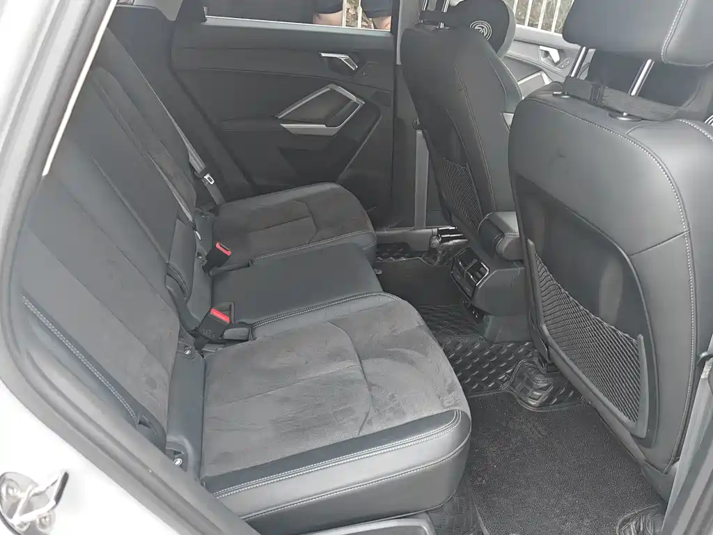 Audi Q3 2023 35 TFSI Sportline (1.5T)