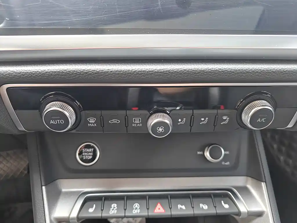 Audi Q3 2023 35 TFSI Sportline (1.5T)