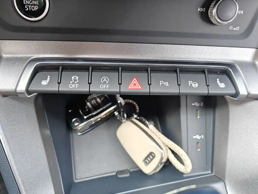 Audi Q3 2023 35 TFSI Sportline (1.5T)