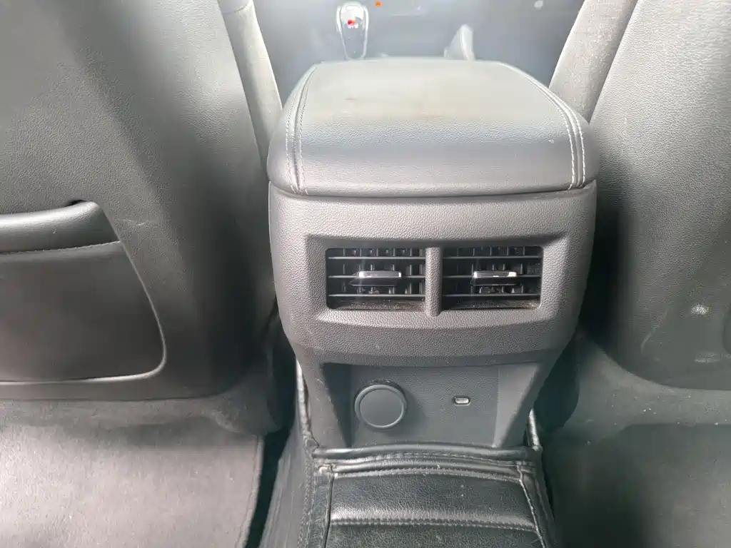 Cadillac CT5 2020 model restyled 28T Luxury Edition