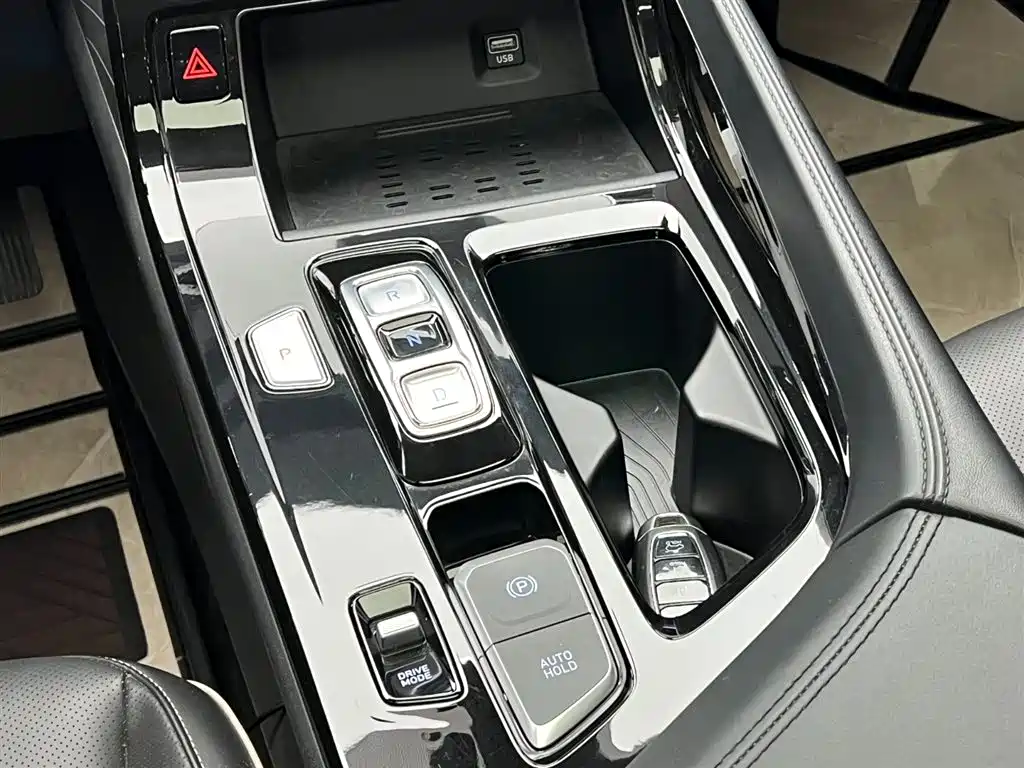 Kushita 2021 380TGDi Zhi'ai Zungui Edition LUX Premium