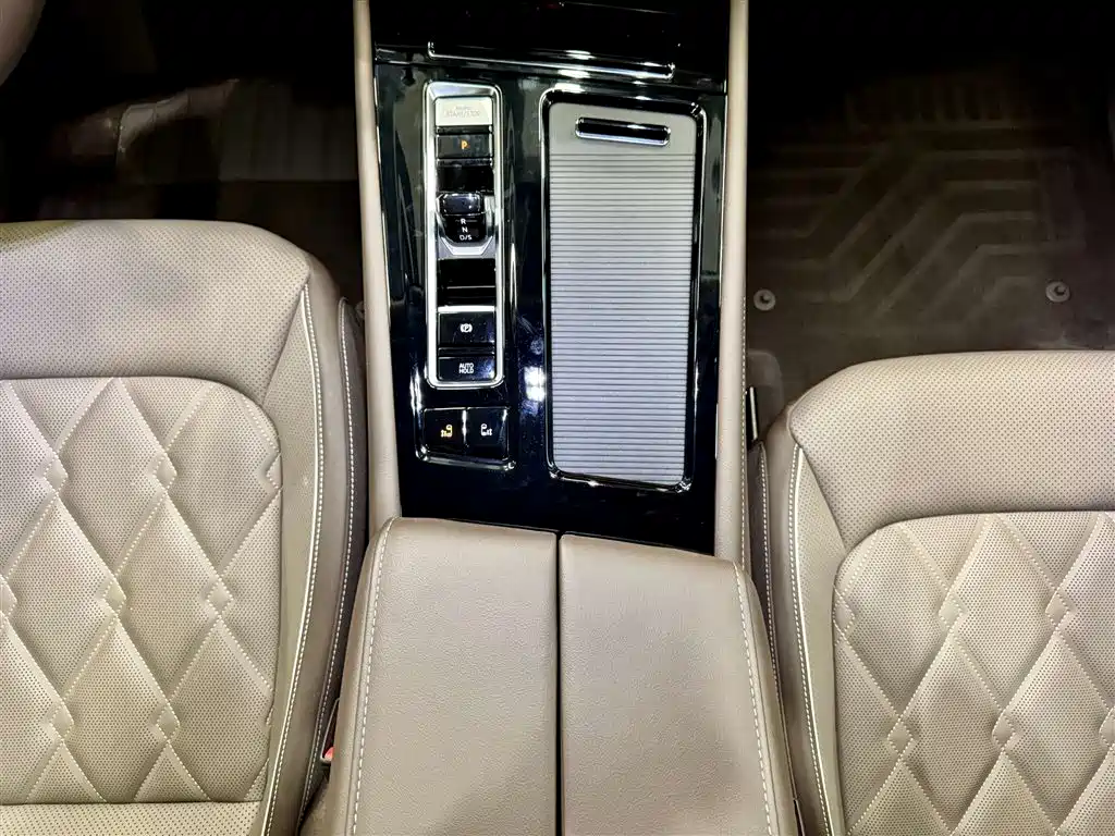 Viloran 2024 380TSI Prestige Edition