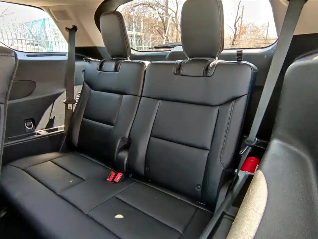 Explorer 2020 EcoBoost 285 4x4 Platinum Edition 7-seater