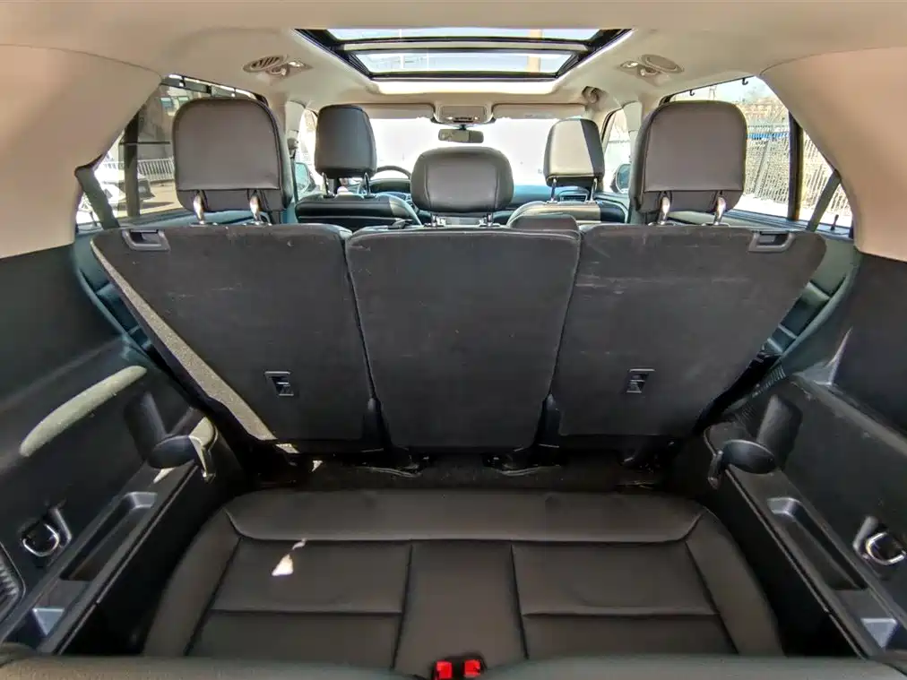 Explorer 2020 EcoBoost 285 4x4 Platinum Edition 7-seater