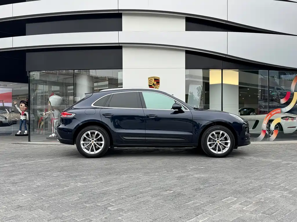 Macan 2023 2.0T