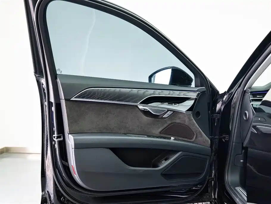 Audi A8 2019 model A8L 50 TFSI quattro Comfort Edition