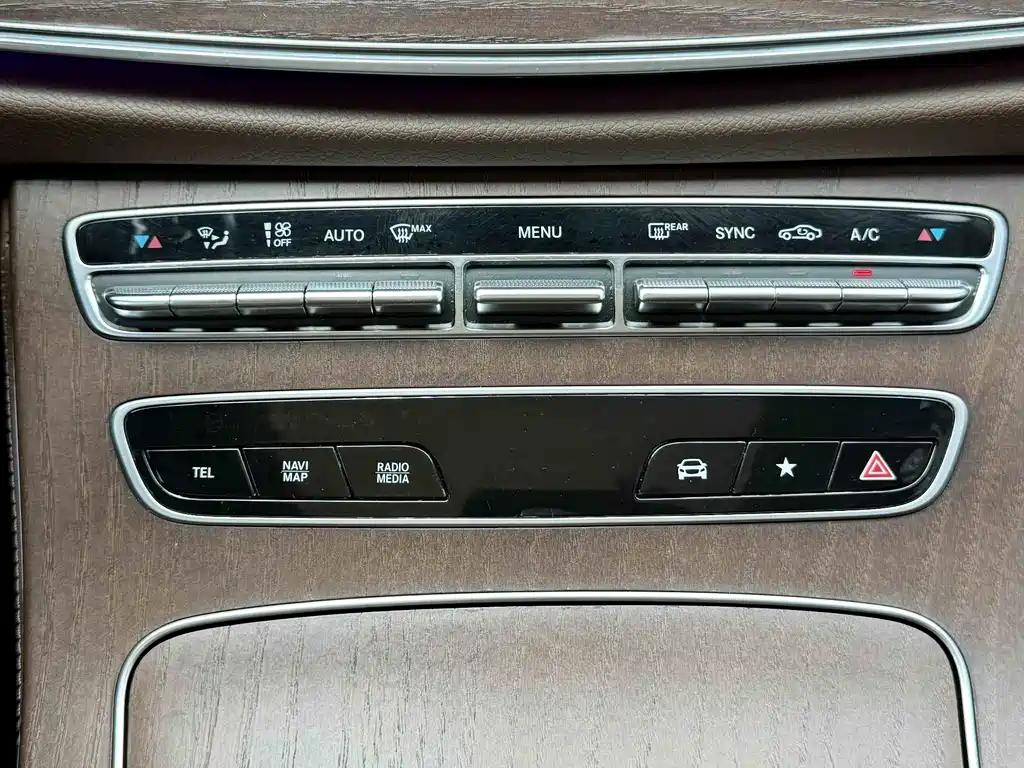 Mercedes-Benz E-Class 2022 E 300 L Sporty and Stylish Edition