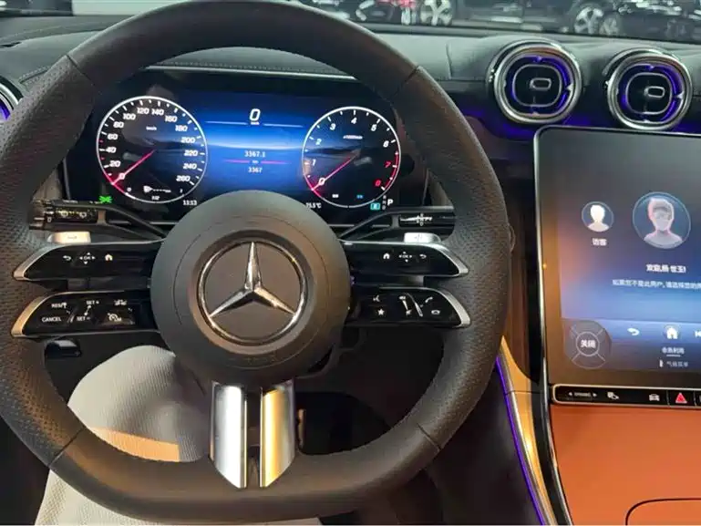 Mercedes-Benz GLC 300 L 4MATIC Dynamic Edition 5-seat