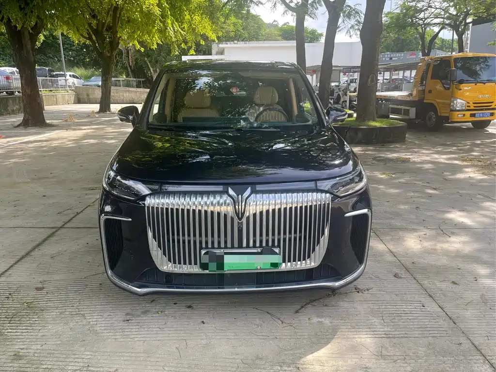 Dreams Explorer 2025款 PHEV All-Wheel Drive Flagship Kunpeng Edition