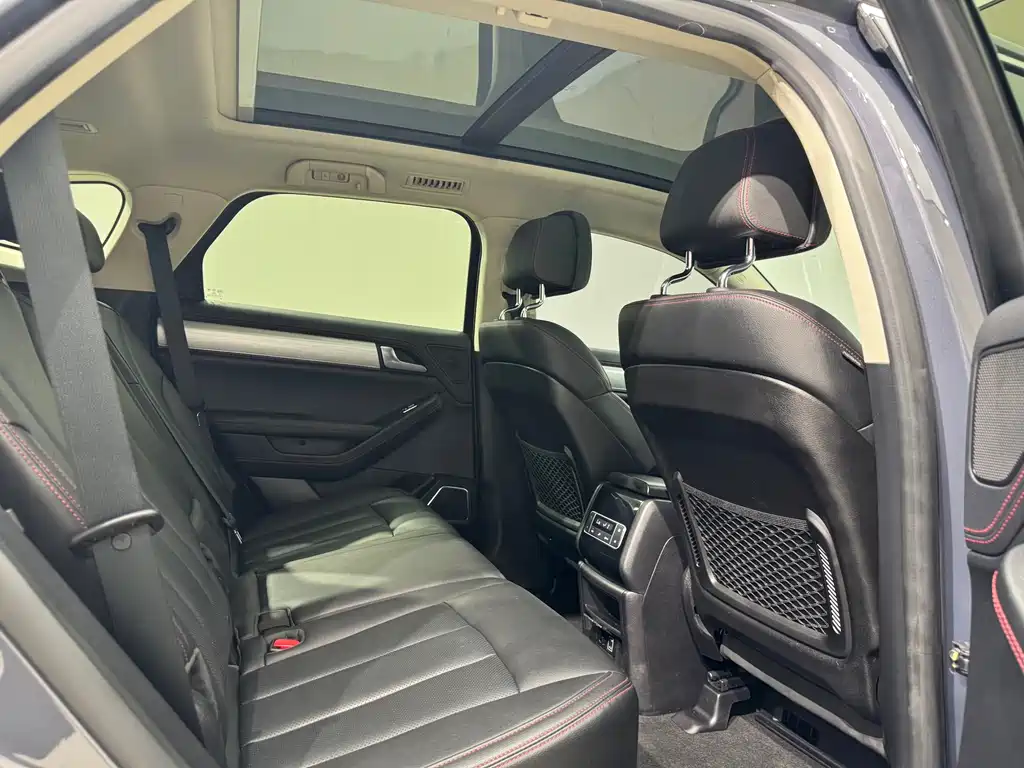 Tang New Energy 2018 DM 2.0T Full-Time Four-Wheel Drive Smart Link Creation Edition 7-Seater National Standard V