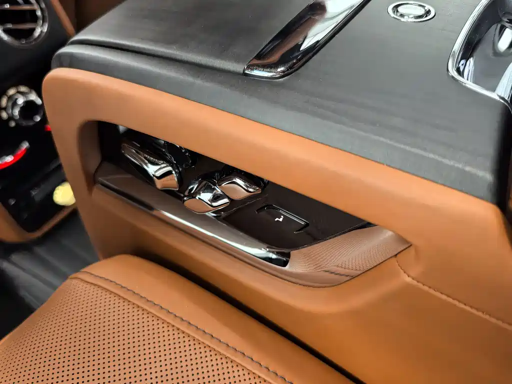 Cullinan 2018 4-seater Edition